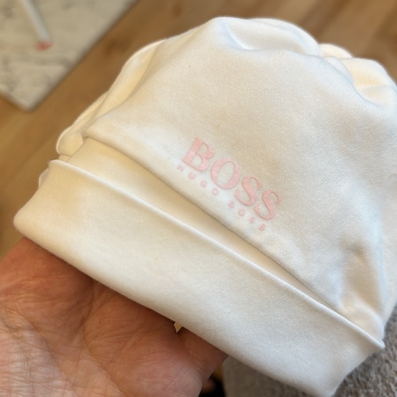 Hugo boss baby hat - Picture 2 of 3